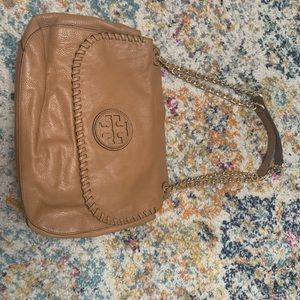 Tory Burch leather shoulder to crossbody purse